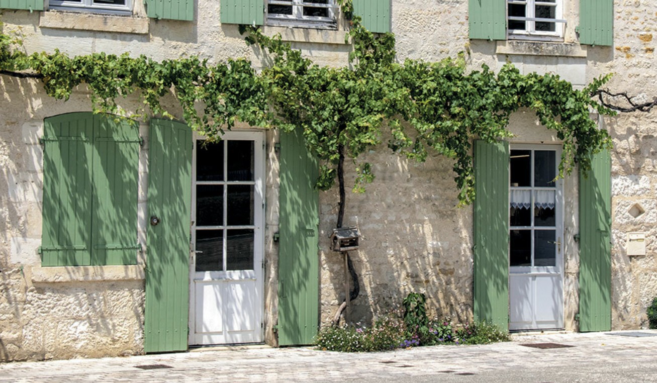 remise en peinture de boiseries façadier à Valenciennes