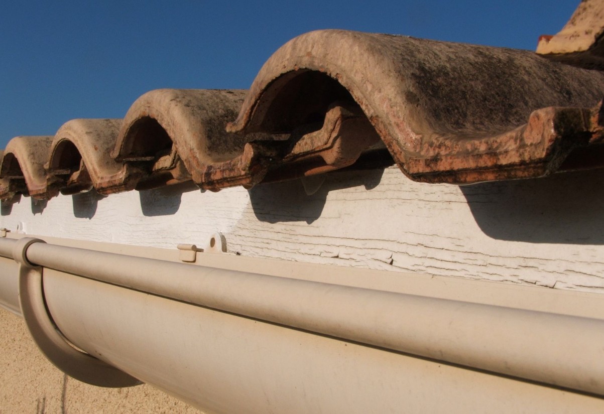 remise en peinture de planche de rive à Marchiennes