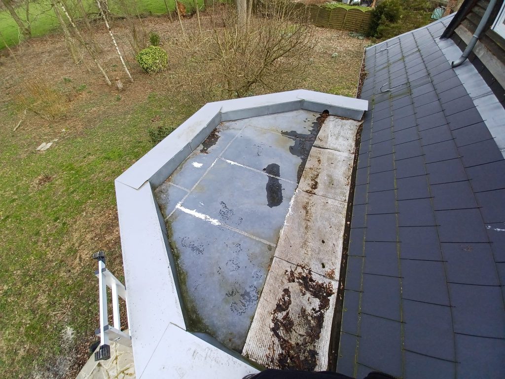 Réparation de l'étanchéité de toit plat avec bâche EPDM à Valenciennes